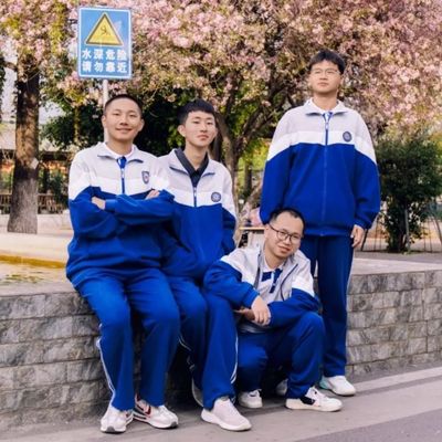 张殊晗2.jpg