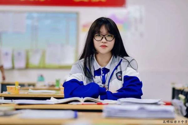 何孙怡然.jpg